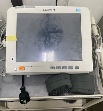 Monitor biomédico inspeccionado en avalúo de equipos